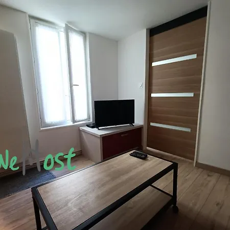 Apartment Historic Comfortable One Bedroom In Center *